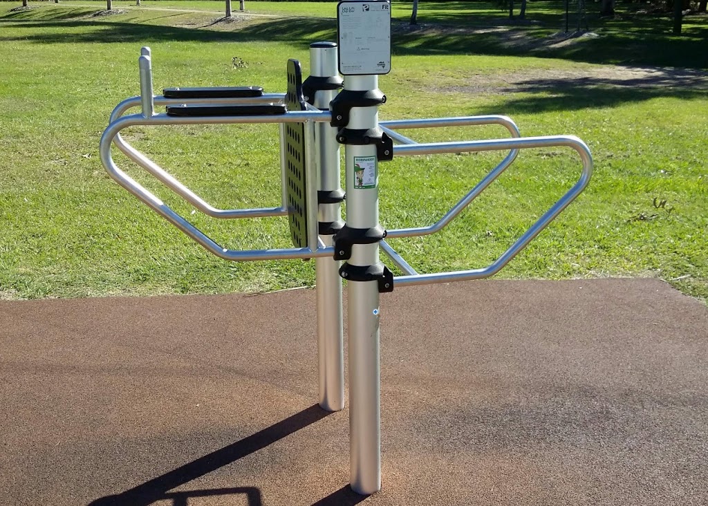 Lachlan Street Park Fitness Equipment | Birkdale QLD 4159, Australia