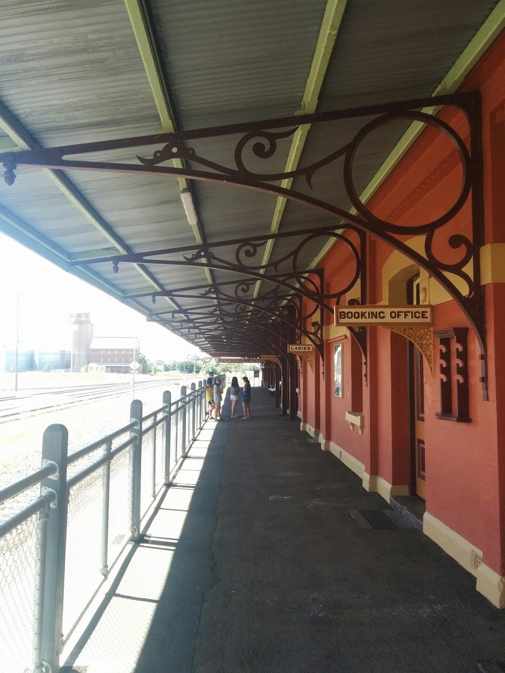 Temora Railway Station | museum | Temora Railway Precinct, Parkes Street, Temora NSW 2666, Australia | 0266804658 OR +61 2 6680 4658