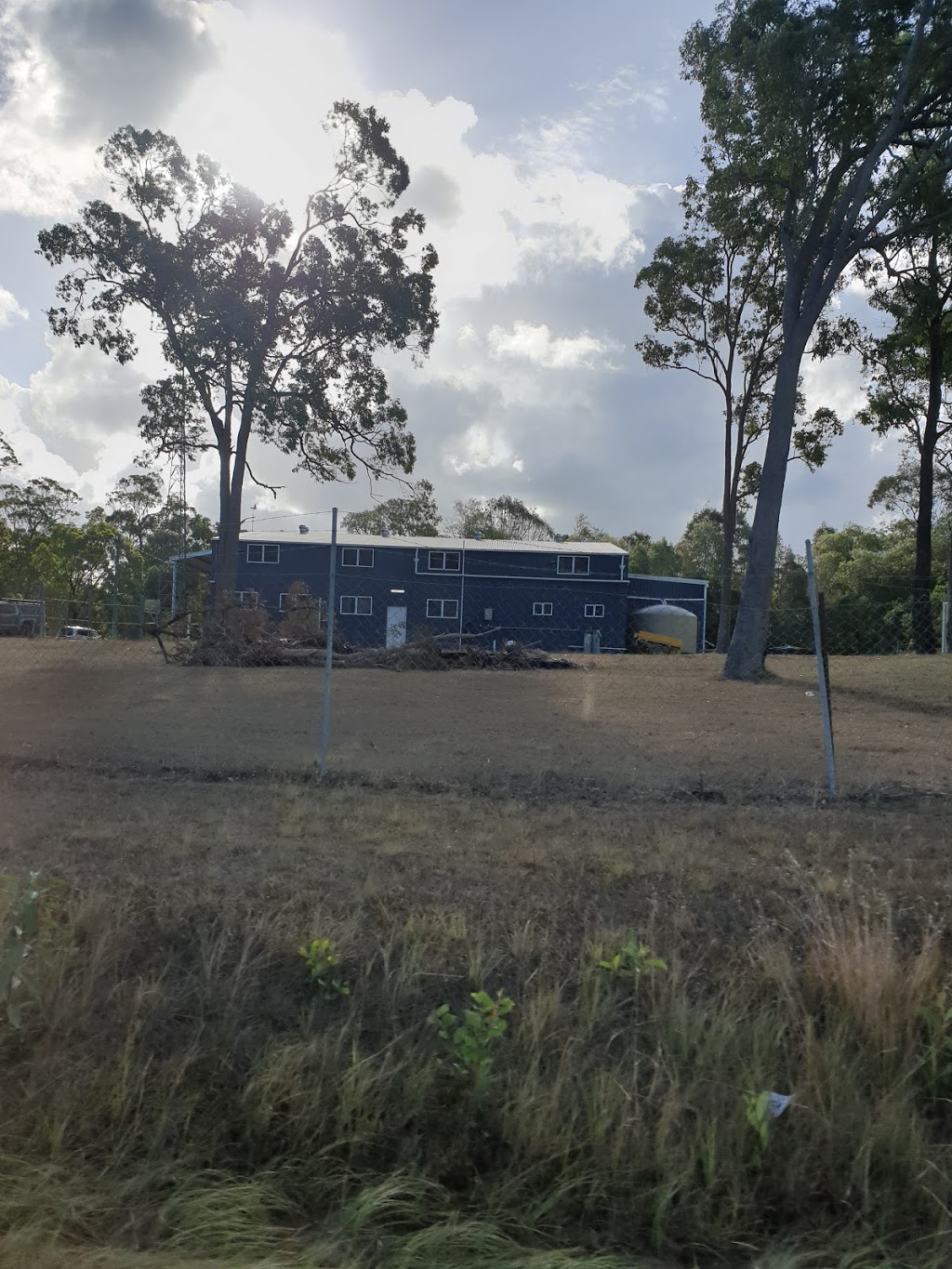 Rocky Point Rural Fire Brigade | fire station | Skopps Rd, Norwell QLD 4208, Australia