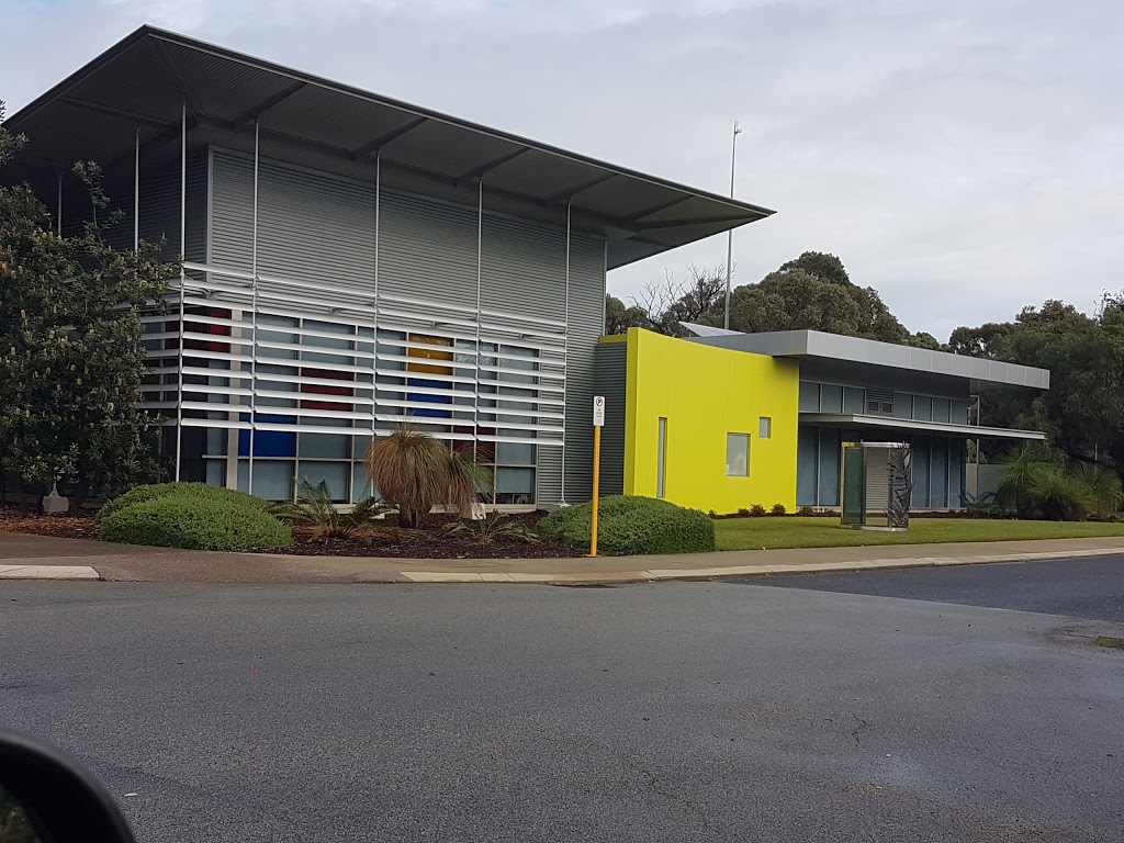 Falcon E Library & Community Centre | library | Cobblers Rd &, Flavia St, Falcon WA 6210, Australia | 0895503230 OR +61 8 9550 3230