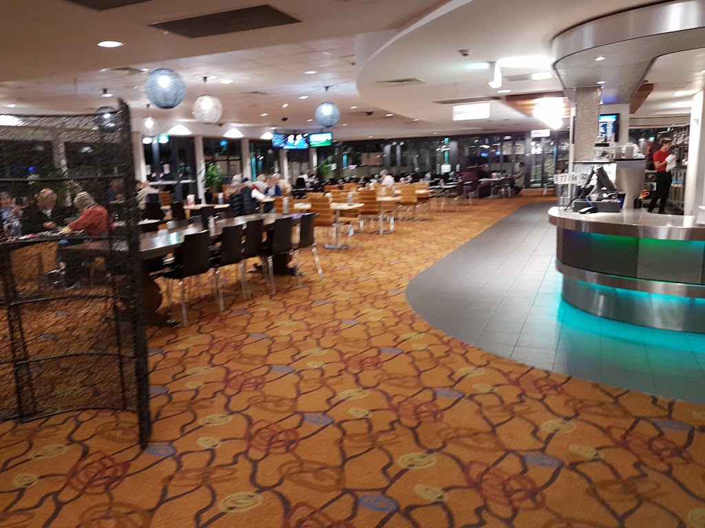 Canberra Southern Cross Club Jamison | restaurant | Cnr Catchpole &, Bowman St, Macquarie ACT 2614, Australia | 0262512255 OR +61 2 6251 2255