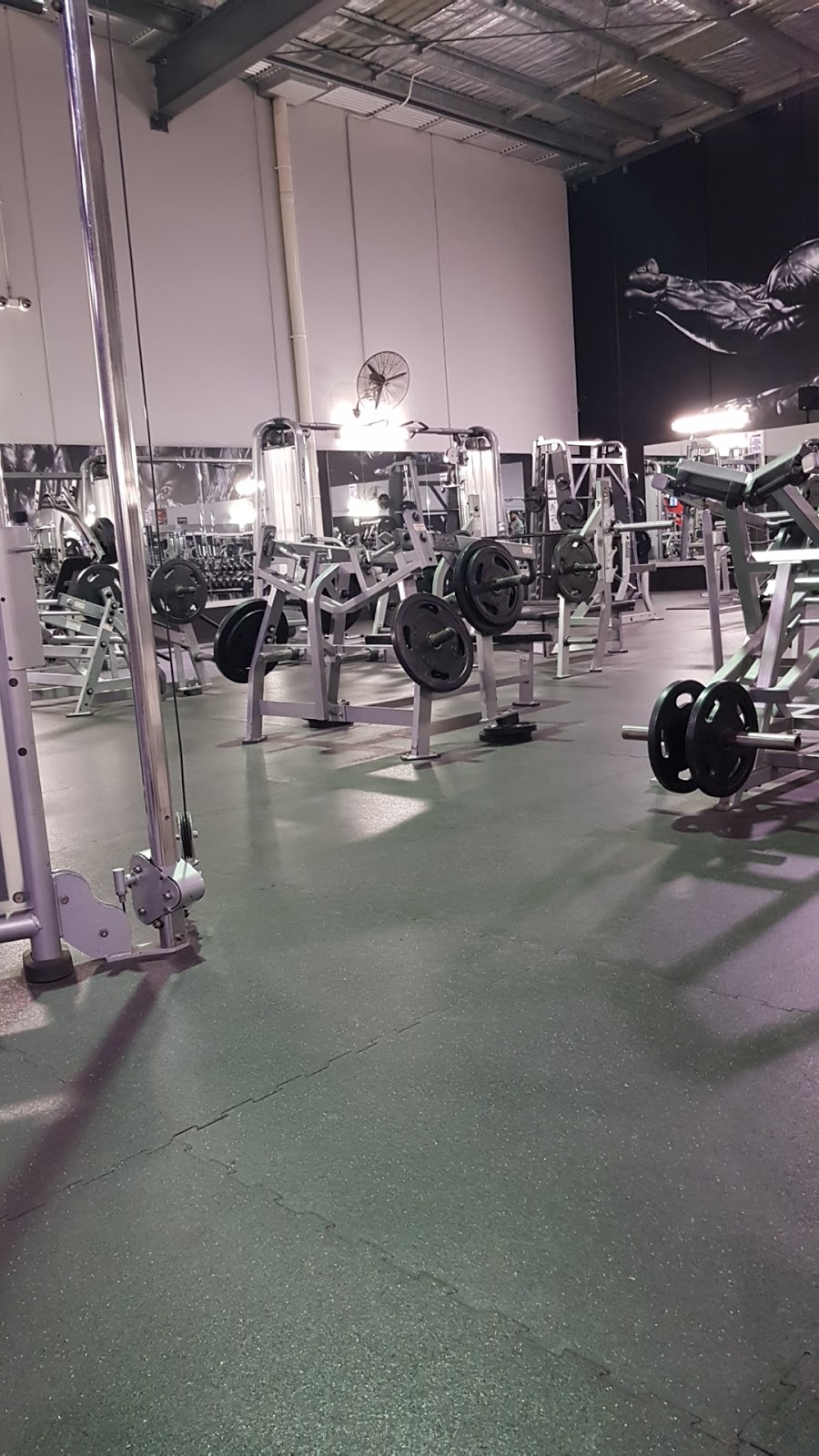 Powercore Fitness | gym | 302 Hume Hwy, Craigieburn VIC 3064, Australia | 0393055586 OR +61 3 9305 5586
