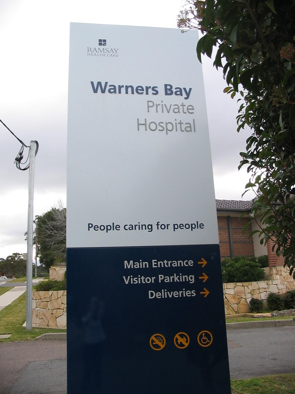 Warners Bay Private Hospital | hospital | 42 Fairfax Rd, Warners Bay NSW 2282, Australia | 0249584288 OR +61 2 4958 4288