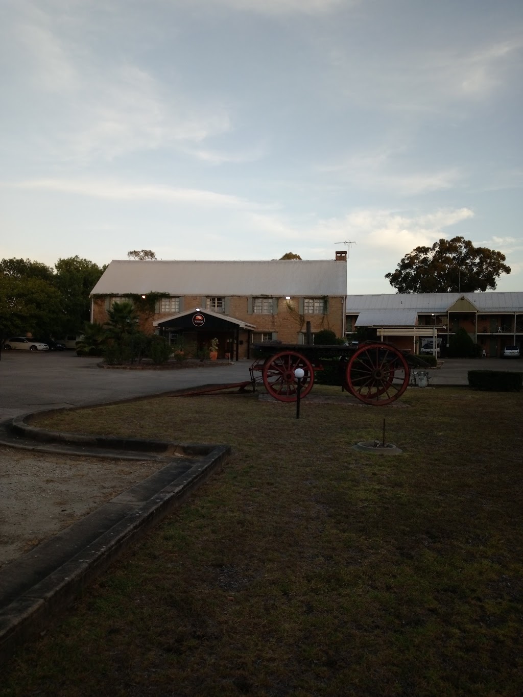 Campbelltown Colonial Motor Inn | lodging | 20 Queen St, Campbelltown NSW 2560, Australia | 1800464866 OR +61 1800 464 866