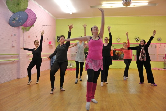 Glittery Tapping Wonderland Dance School | health | 2 Lamana Rd, Mordialloc VIC 3195, Australia | 0420356232 OR +61 420 356 232