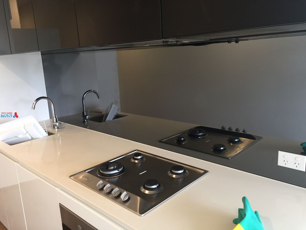 Bob cleaning | 6 Earls Ct, Calamvale QLD 4116, Australia | Phone: 0425 468 833