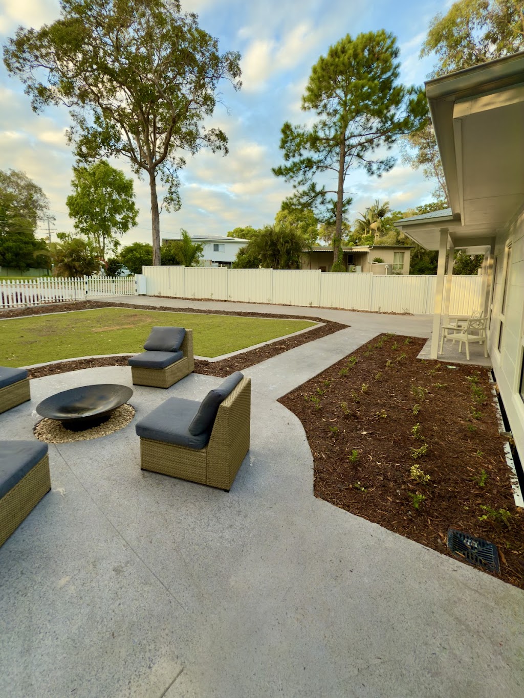 MAYFAIR HOMES QLD | 49 Camena St, Macleay Island QLD 4184, Australia | Phone: 0402 575 383