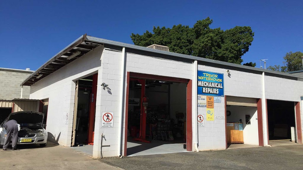 Trevor Waterhouse Mechanical Repairs | car repair | 130 Bacon St, Grafton NSW 2460, Australia | 0266427553 OR +61 2 6642 7553