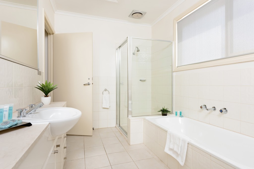 Kew Serviced Apartments | lodging | 106 Walpole St, Kew VIC 3101, Australia | 0399885019 OR +61 3 9988 5019