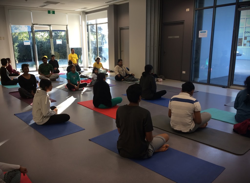 Prana Yoga | gym | Featherbrook Community Center, 33- 35 Windorah Dr, Point Cook VIC 3030, Australia | 0411296442 OR +61 411 296 442