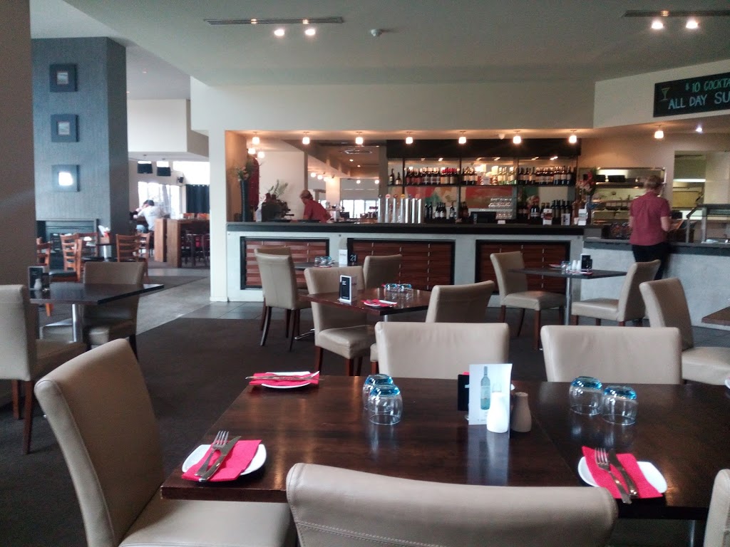 The Chase Bar & Bistro | restaurant | 13 Settlers Ave, Baldivis WA 6171, Australia | 0895232911 OR +61 8 9523 2911