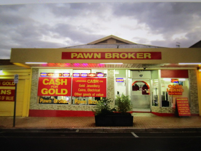 Berri Pawn Shop | store | 17 William St, Berri SA 5343, Australia | 0885823113 OR +61 8 8582 3113