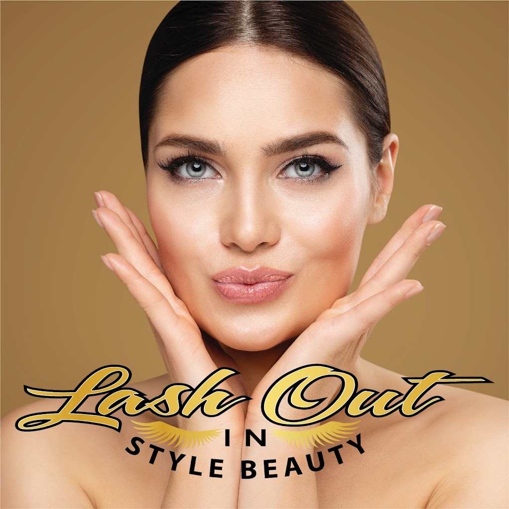 Lash Out In Style Beauty | 14b Main St, Crescent Head NSW 2440, Australia | Phone: 0413 825 423