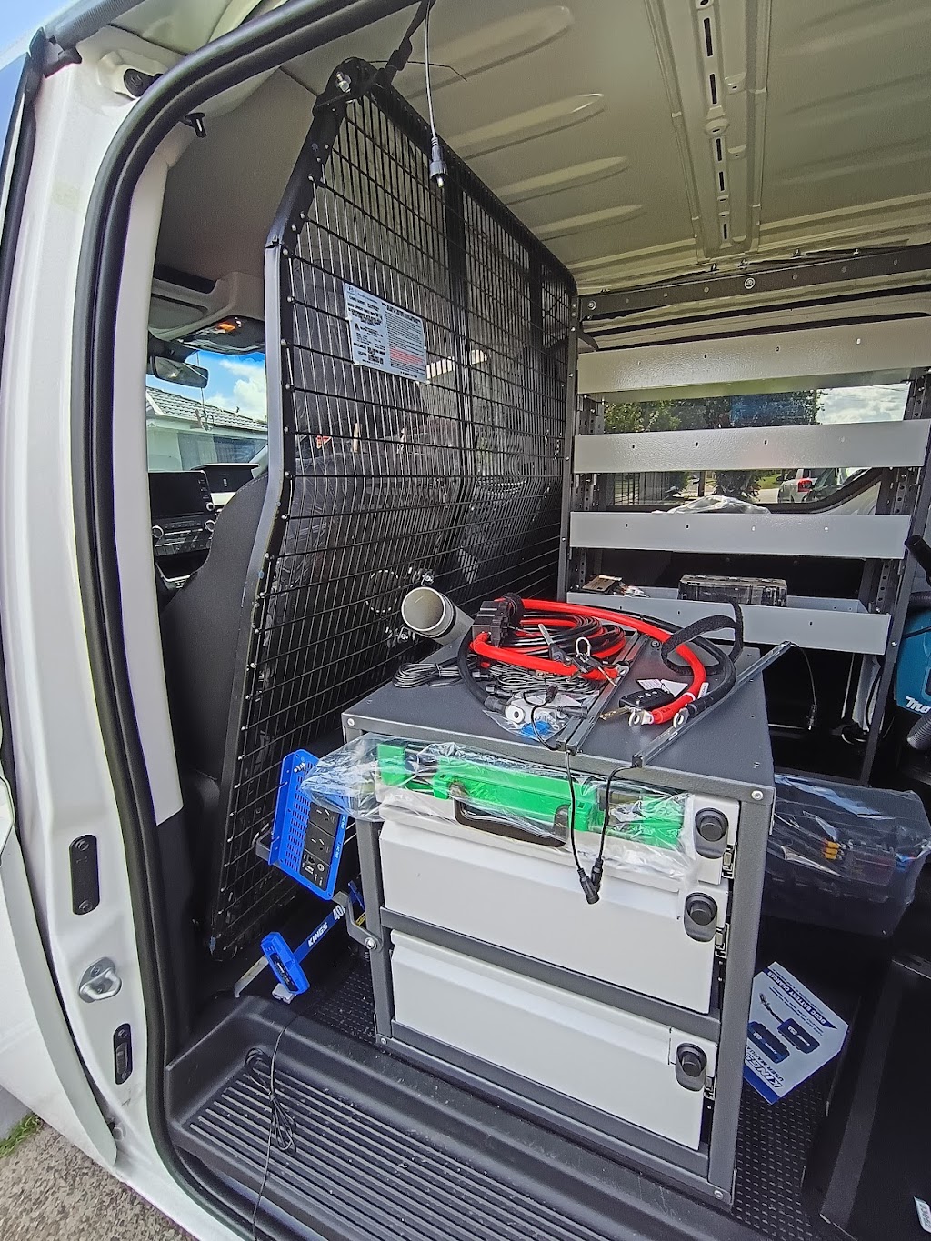 Ultimate Accessory Installation | 8 Greenvale St, Fairfield West NSW 2165, Australia | Phone: 0469 338 899