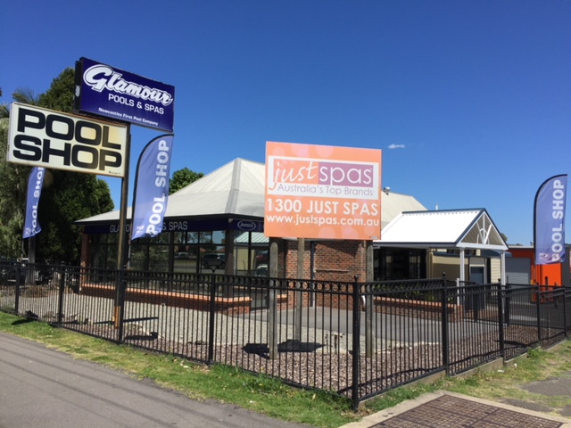Glamour Pools & Spas | store | 6 Pacific Hwy, Gateshead NSW 2290, Australia | 0249437311 OR +61 2 4943 7311