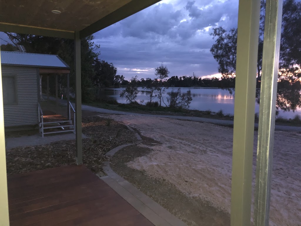 Murtoa Cabins Visitor Accommodation | lodging | Lake St, Murtoa VIC 3390, Australia | 0403887091 OR +61 403 887 091