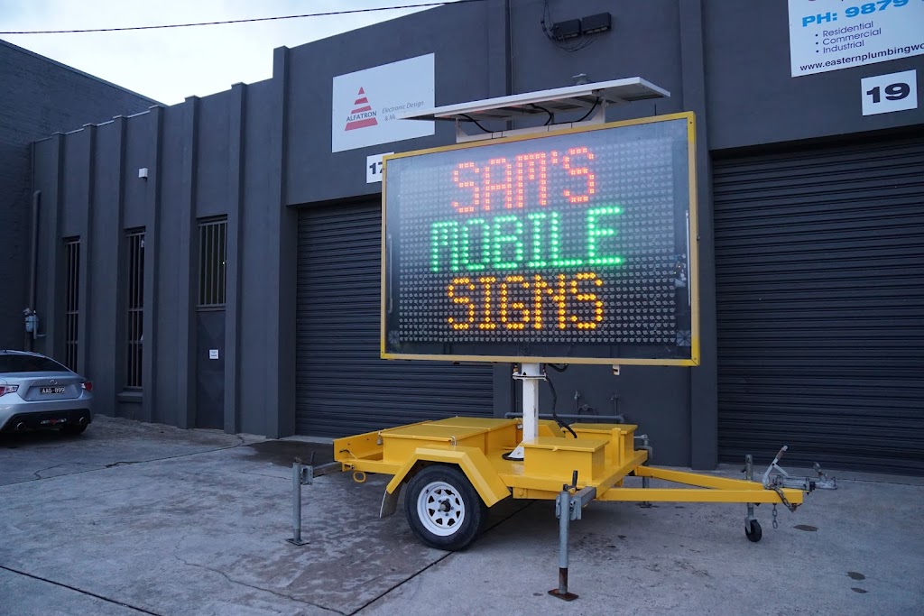 Sams Mobile Signs - Variable Message Sign Hire Melbourne | Ringwood St, Ringwood VIC 3134, Australia | Phone: 0435 792 010