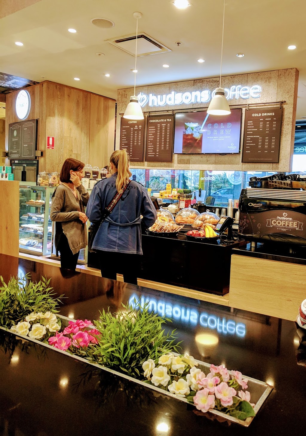 Hudsons Coffee & Cooper’s Alehouse | store | Mascot NSW 2020, Australia | 0283388040 OR +61 2 8338 8040