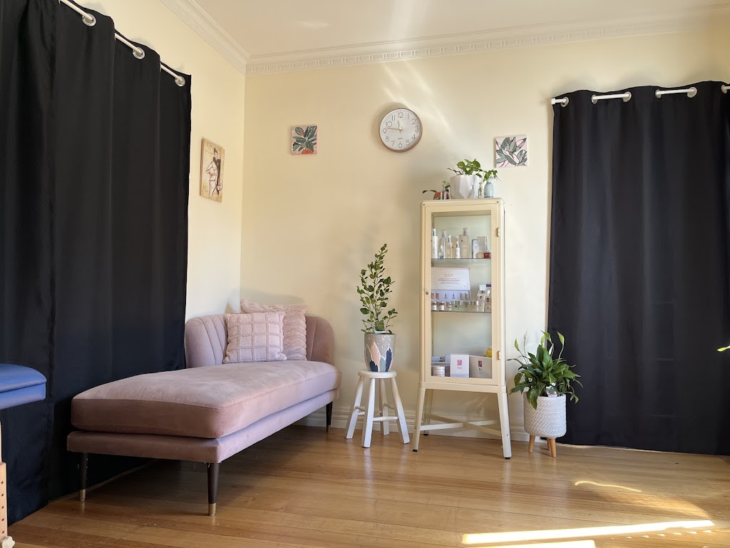 Queen of Ukrainian Beauty | 69B Mollison St, Malmsbury VIC 3446, Australia | Phone: 0411 574 626