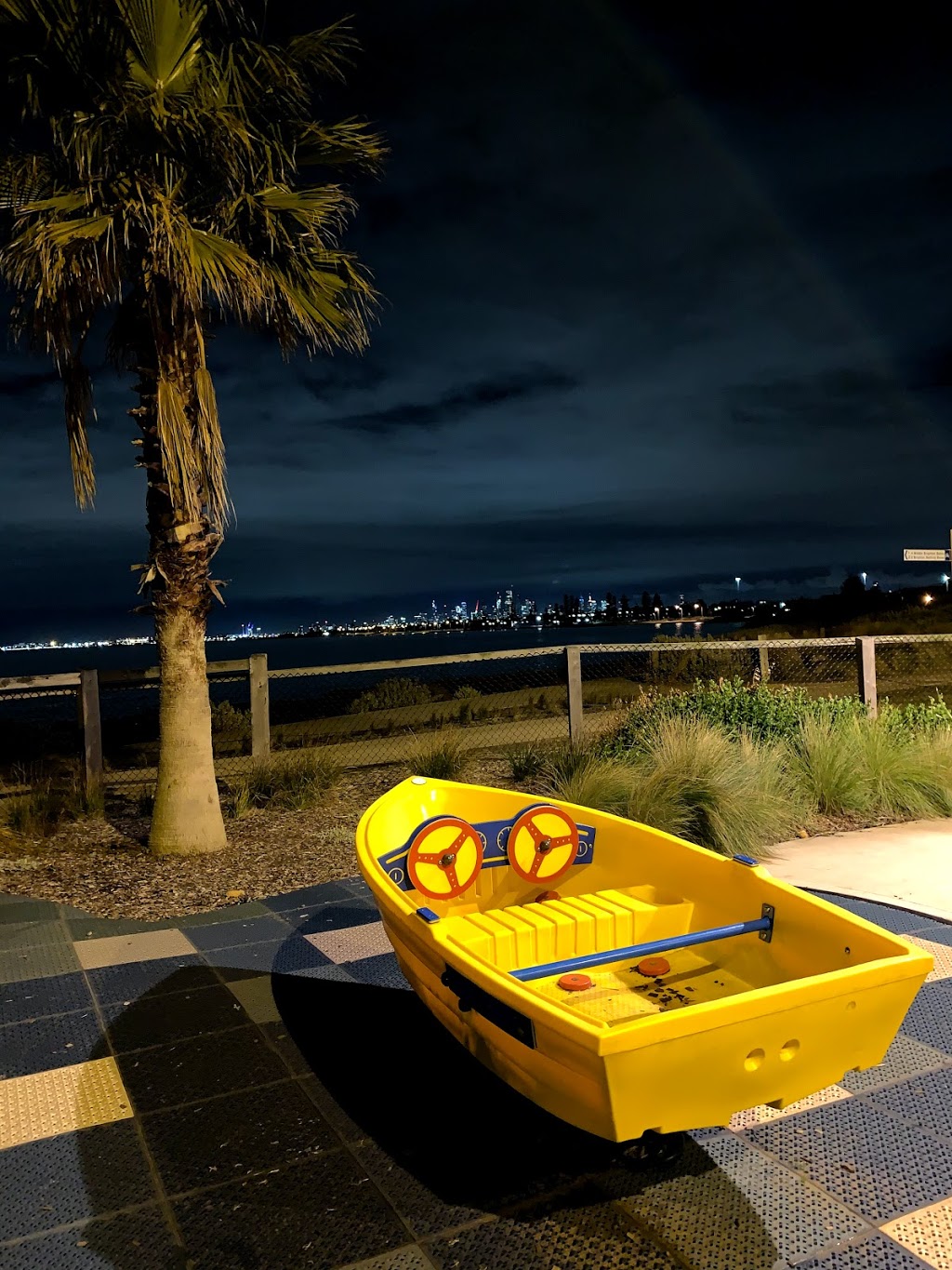 North Road Foreshore Playground | Brighton VIC 3186, Australia | Phone: (03) 9599 4444