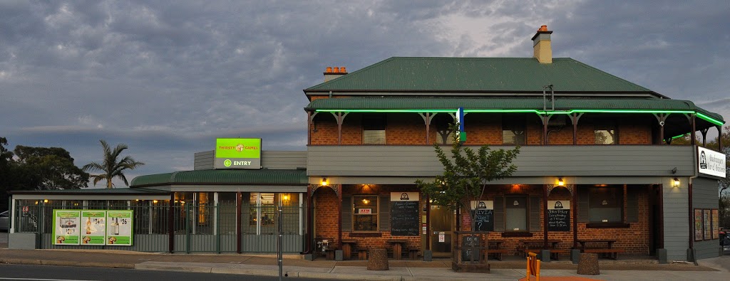 Bushrangers Bar & Brasserie | lodging | 46 High St, Largs NSW 2320, Australia | 0249301201 OR +61 2 4930 1201