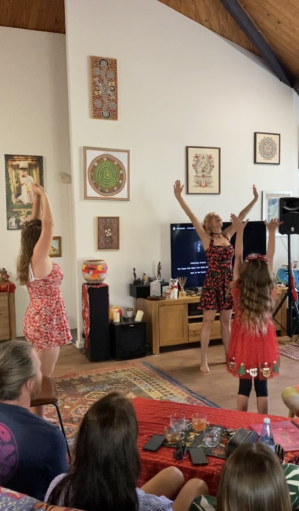 Guitar/Uke/Singing Tuition - Coffs Harbour | 98 Ironbark Ave, Sandy Beach NSW 2456, Australia | Phone: 0407 718 650