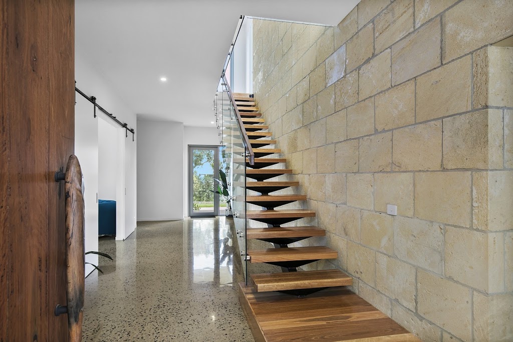 J3Design & Warren Hobbs Architects |  | 31 Stokes St, Queenscliff VIC 3225, Australia | 0417543786 OR +61 417 543 786