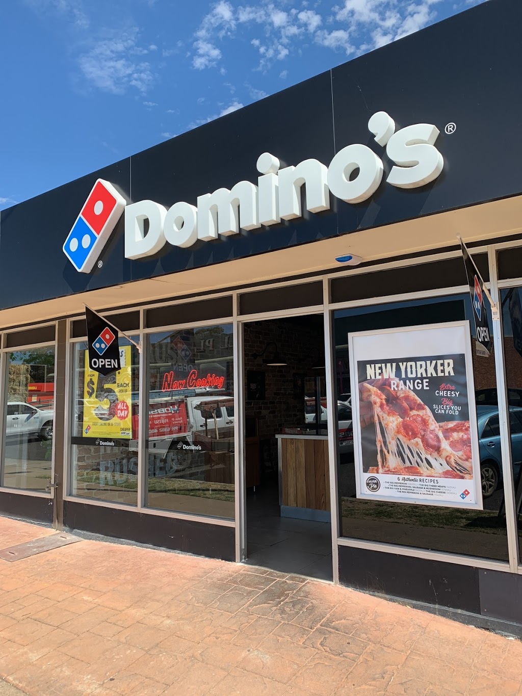 Dominos Pizza Young | 16 Lovell St, Young NSW 2594, Australia | Phone: (02) 6381 3420