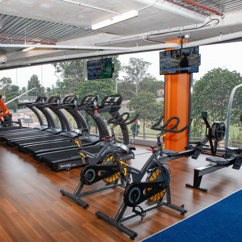 Plus Fitness Glenmore Park | gym | 1/11 Town Terrace, Glenmore Park NSW 2745, Australia | 0247372454 OR +61 2 4737 2454