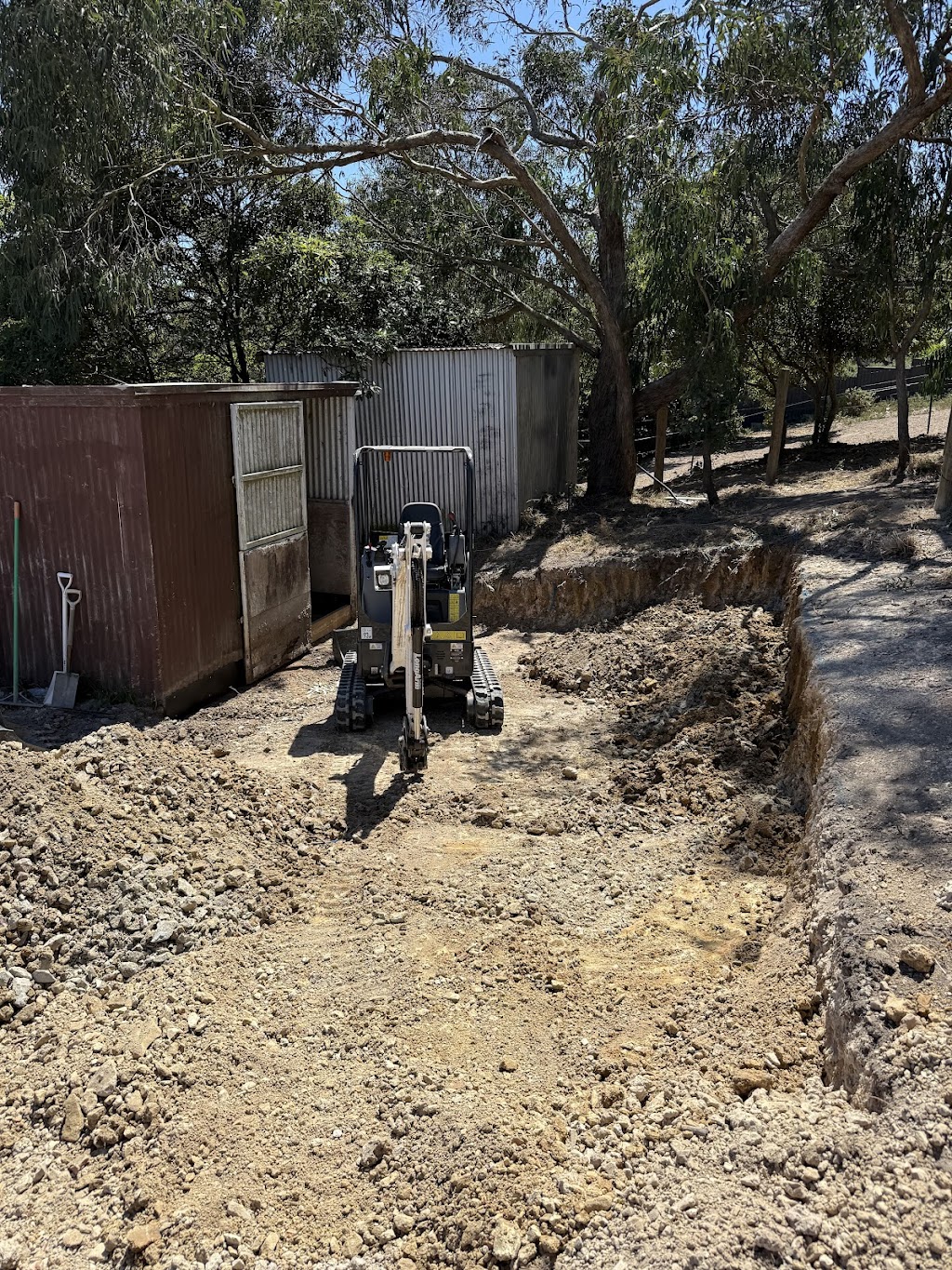 Apex Landworks | 15 Amberly Dr, Drouin VIC 3818, Australia | Phone: 0412 048 297