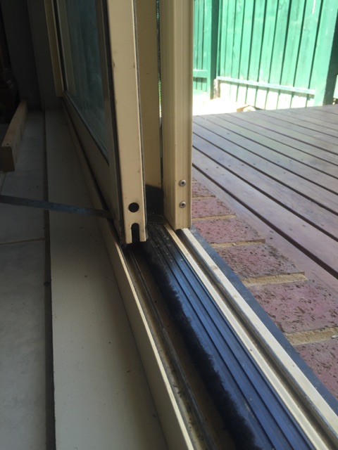 24/7 MELBOURNE WINDOW DOOR REPAIRS | 4 Fortescue Ave, Seaford VIC 3198, Australia | Phone: 0407 339 353