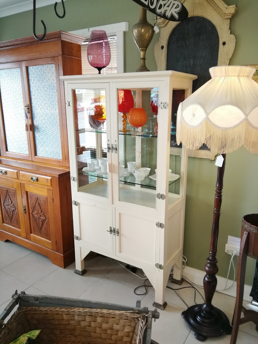 Colonial Collectables Antiques | home goods store | 111 Sandgate Rd, Albion QLD 4010, Australia | 0431403897 OR +61 431 403 897