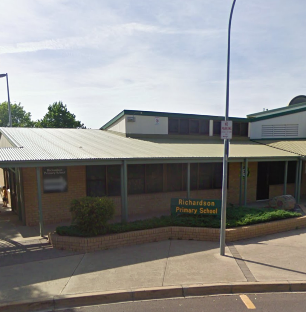 Richardson Primary School | school | May Gibbs Cl, Richardson ACT 2905, Australia | 0261423630 OR +61 2 6142 3630