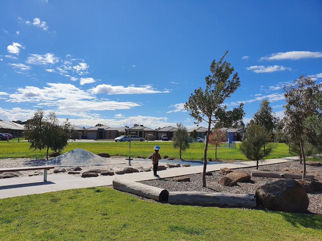 Alison Street Playground | 20/40 Alison St, Truganina VIC 3029, Australia | Phone: (03) 8199 8344