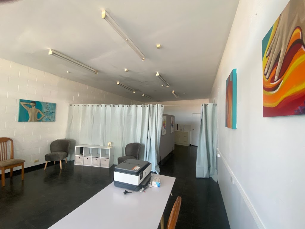 Connections Chiropractic - Blackwater | health | 16 MacKenzie St, Blackwater QLD 4717, Australia | 0466108797 OR +61 466 108 797