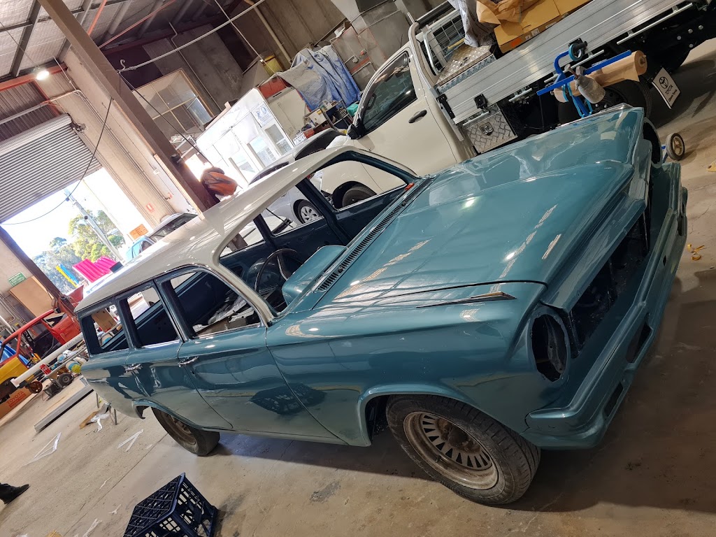 Micks Spray Painting and Detailing | 27 Wingadee Pl, Windsor Downs NSW 2756, Australia | Phone: 0438 418 106