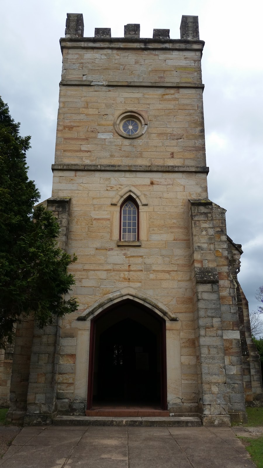 Saint James Church | church | 19 Tank St, Morpeth NSW 2321, Australia | 0249336218 OR +61 2 4933 6218