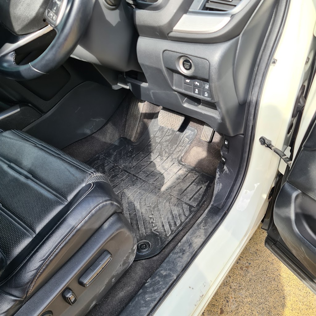 Drive Autobody Moorebank | Unit 3/1 Helles Ave, Moorebank NSW 2170, Australia | Phone: (02) 7258 7097