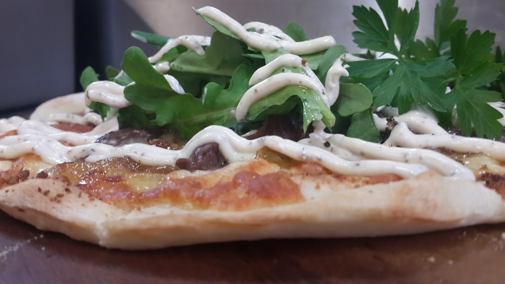 LadyBugs Pizza | restaurant | 8 Inglis St, Wynyard TAS 7325, Australia | 0364421755 OR +61 3 6442 1755