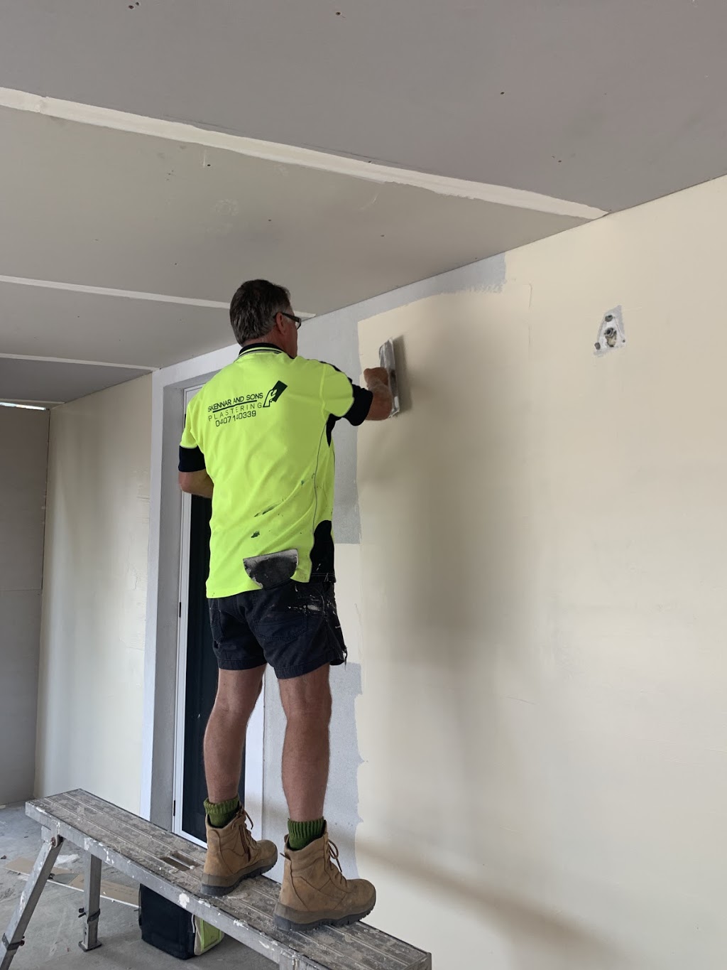 Skennar & Sons Plastering |  | 2/11 Maiala Cl, Paradise Point QLD 4216, Australia | 0400140680 OR +61 400 140 680