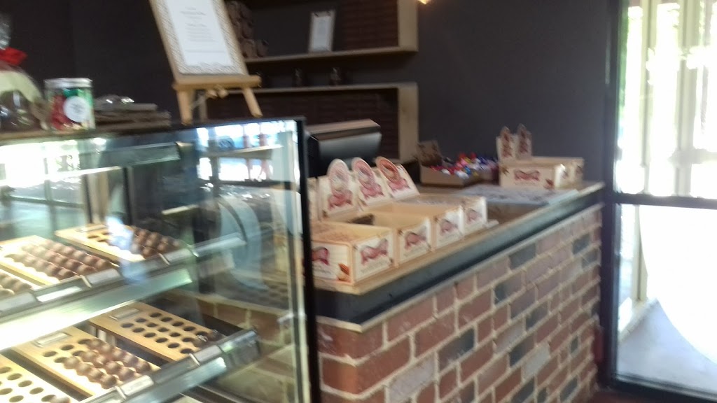 Whistlers Chocolate Company Cafe | 506 Great Northern Hwy, Middle Swan WA 6056, Australia | Phone: (08) 9250 8411
