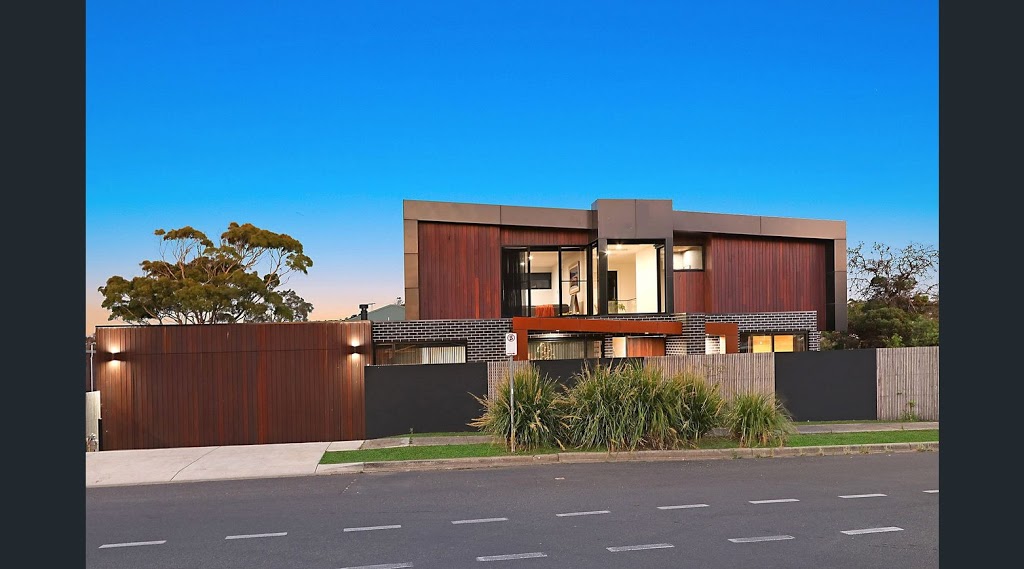 Lewis Building Design | 19 Lindenderry Cct, Mornington VIC 3931, Australia | Phone: (03) 5973 4497