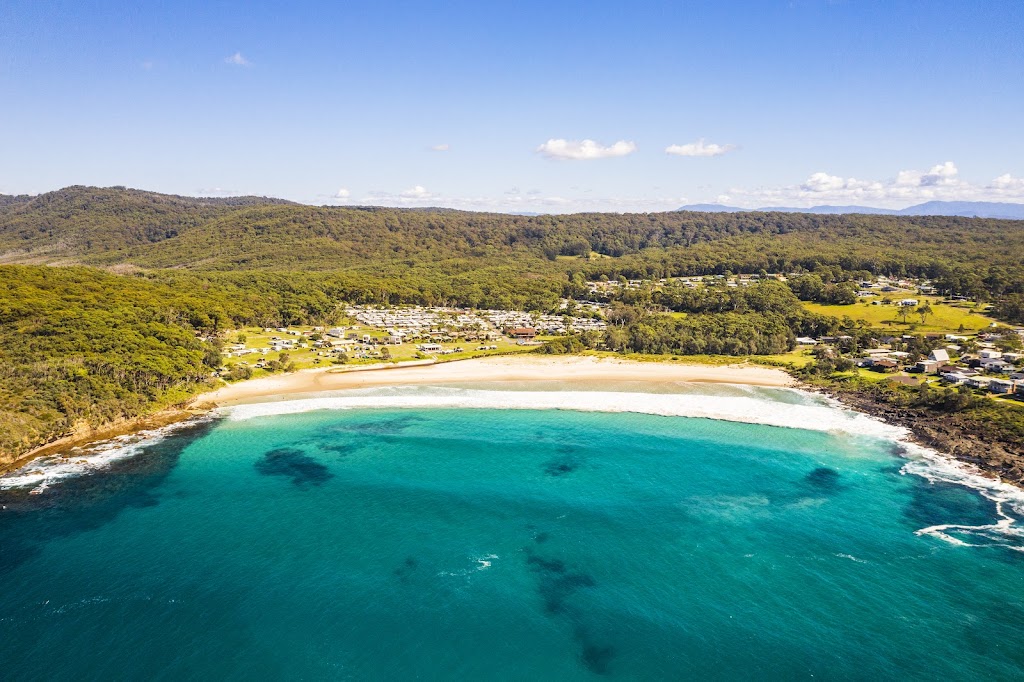 Merry Beach House Kioloa | 11 Kurrawa Dr, Kioloa NSW 2539, Australia | Phone: 0410 414 230