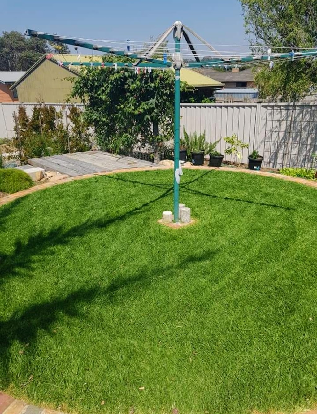 Fairbanks Lawns & Gardens | Beauty Point Rd, Bermagui NSW 2546, Australia | Phone: 0498 206 665