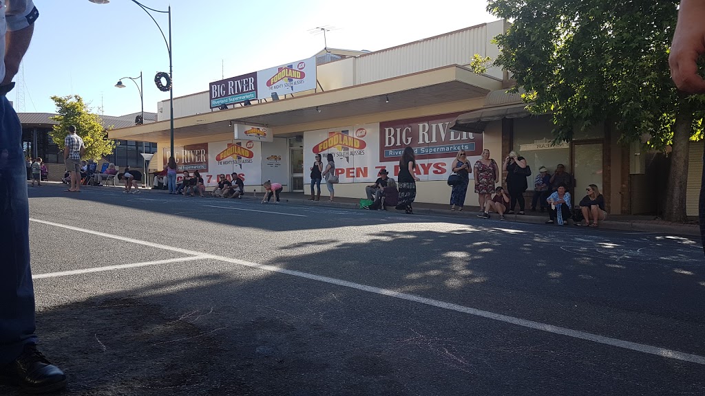 Big River Foodland | supermarket | 4 McCoy St, Waikerie SA 5330, Australia | 0885412211 OR +61 8 8541 2211