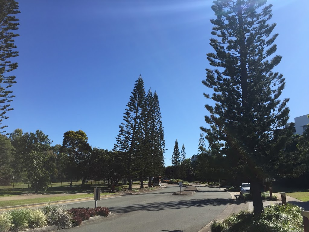 Kawana Island Dog Park | park | 51 Grand Parade, Parrearra QLD 4575, Australia