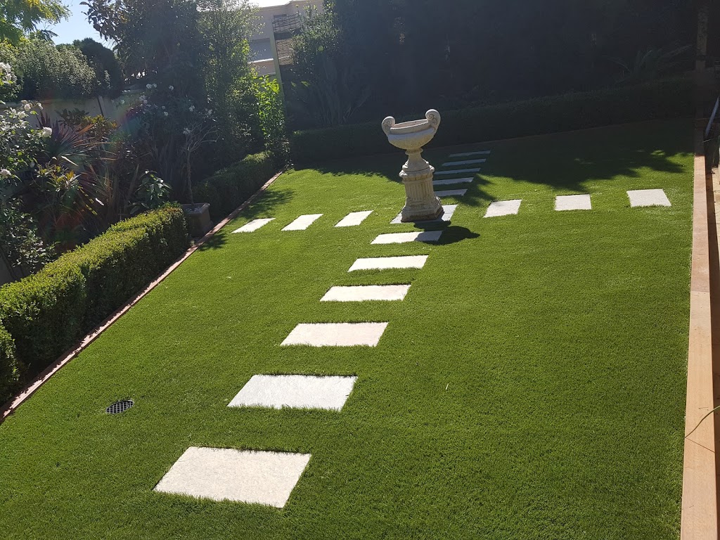 Lawn Masters Landscaping | Kingsford Dr, Point Cook VIC 3030, Australia | Phone: 1300 851 954