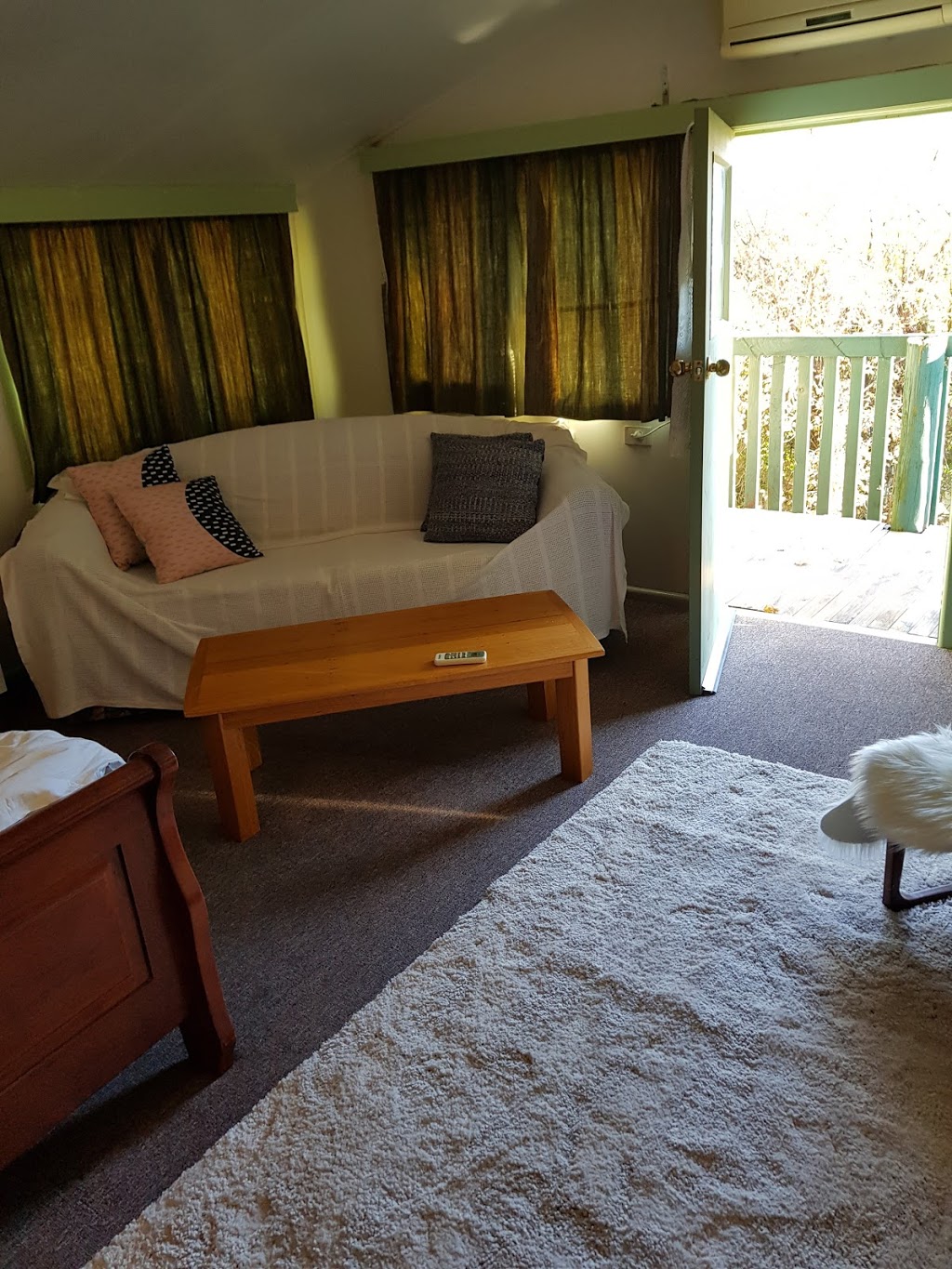 Healesville Maroondah View Motel | lodging | 1 McKenzie Avenue, Healesville (yarra Valley) VIC 3777, Australia | 0359624154 OR +61 3 5962 4154