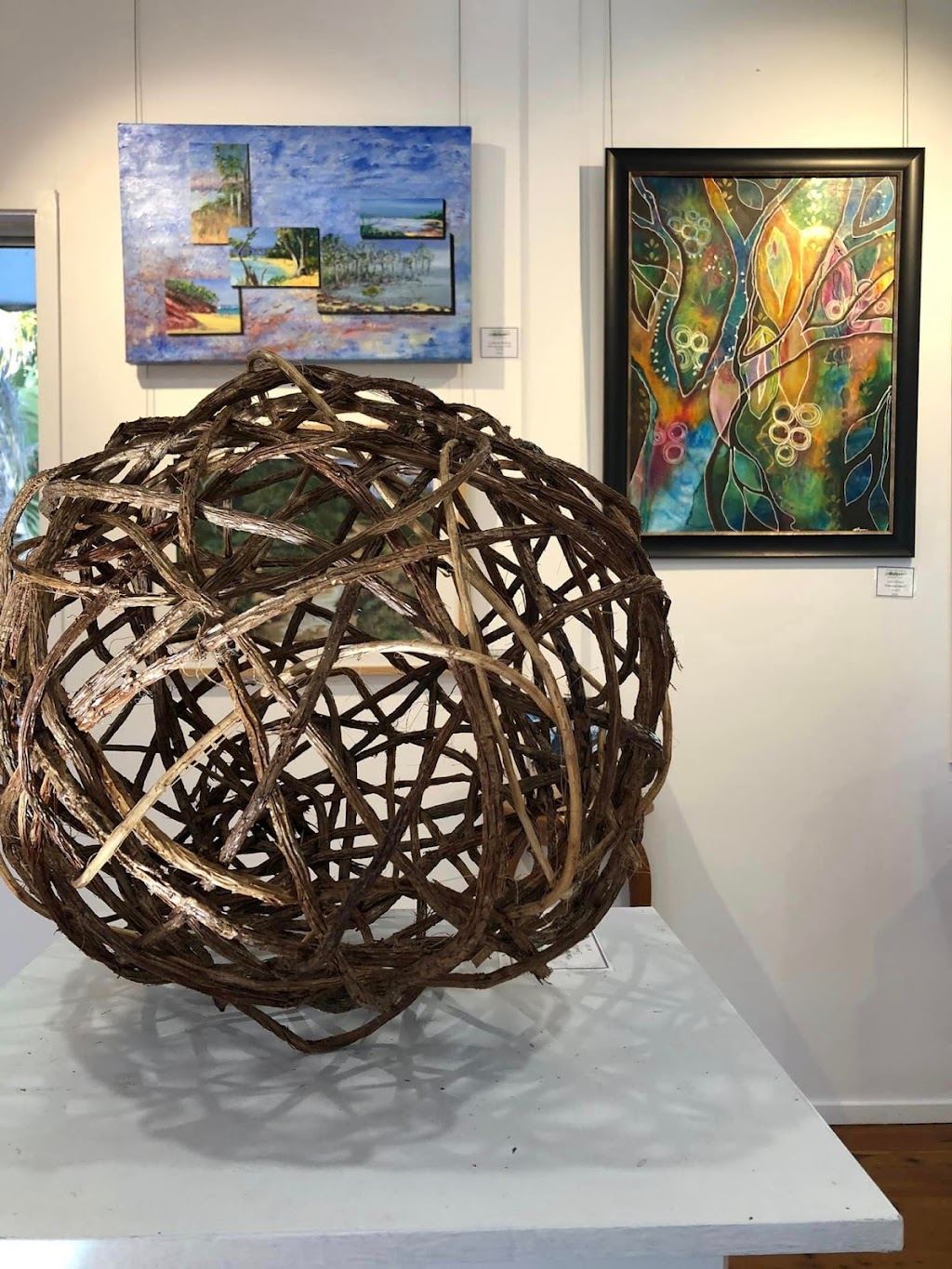 Curlew gallery | 22 Victoria Parade S, Coochiemudlo Island QLD 4184, Australia | Phone: 0438 304 562