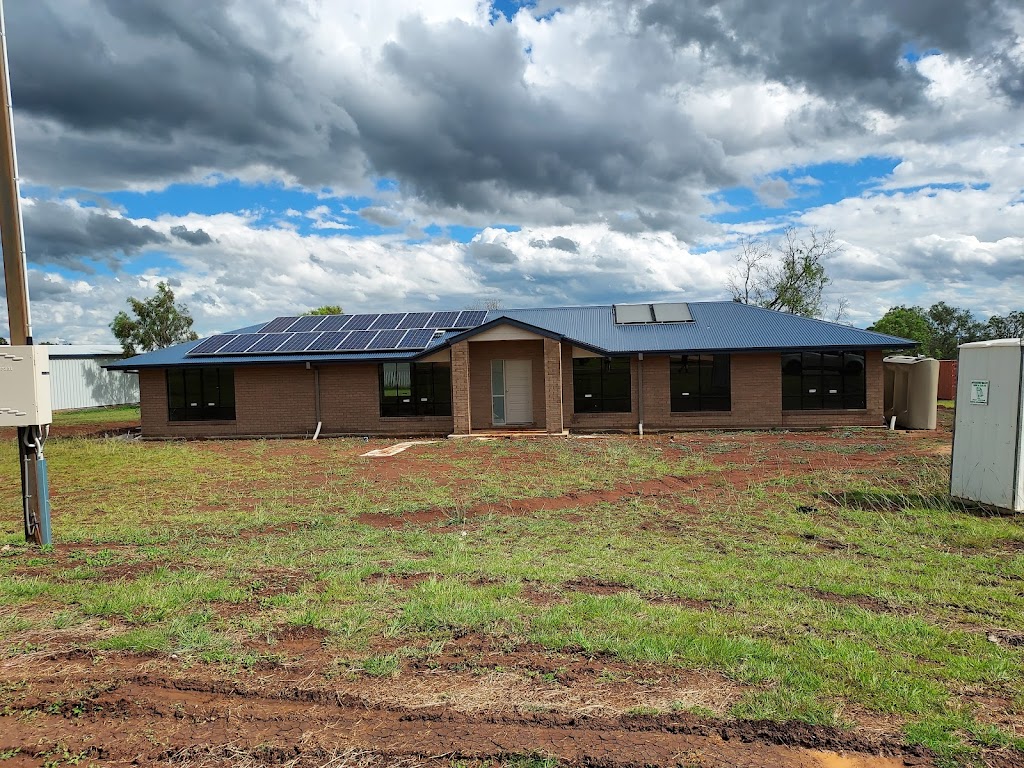 EllaBellas Lashes | House 2/2 Janet Dr, Vale View QLD 4352, Australia | Phone: 0466 221 529